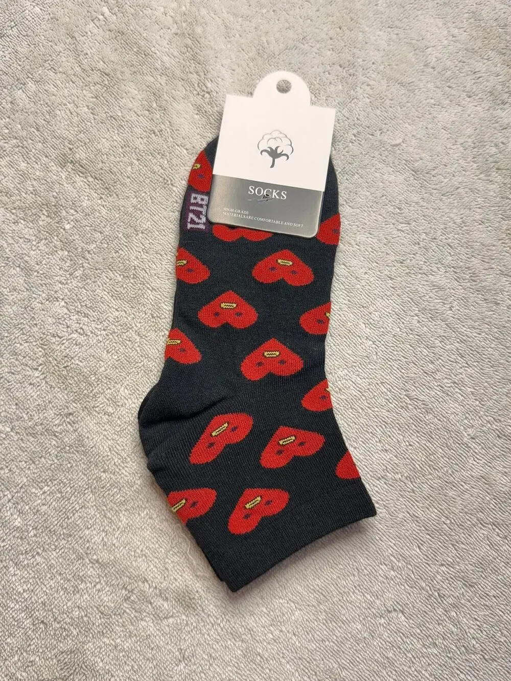 BTS ankle socks black with hearts Tata V one size 5-10 shoe size